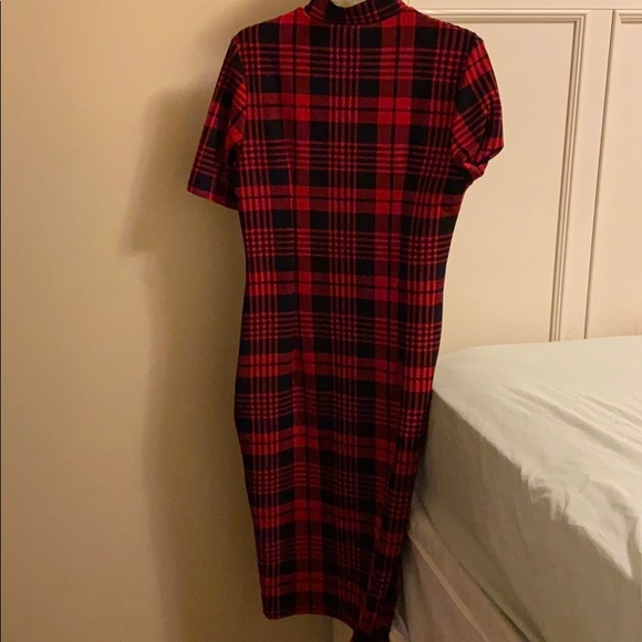 Dress - Picture 2 of 2